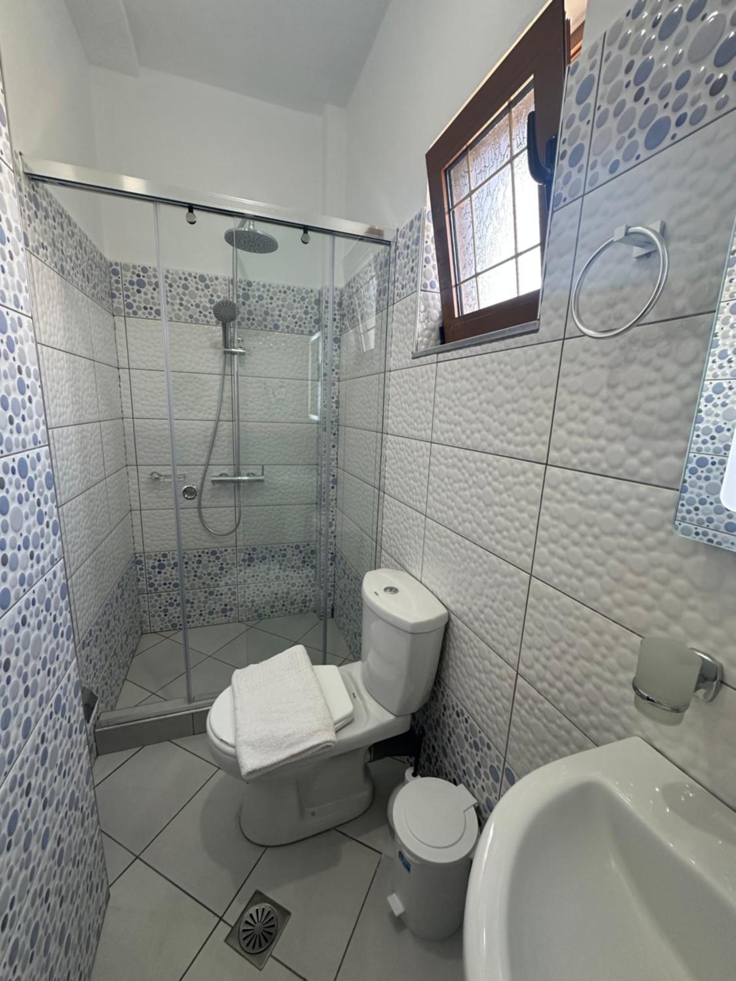 Guesthouse Jasmine Ksamil Esterno foto